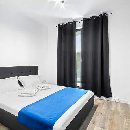 Den Apartament By Van Năvodari