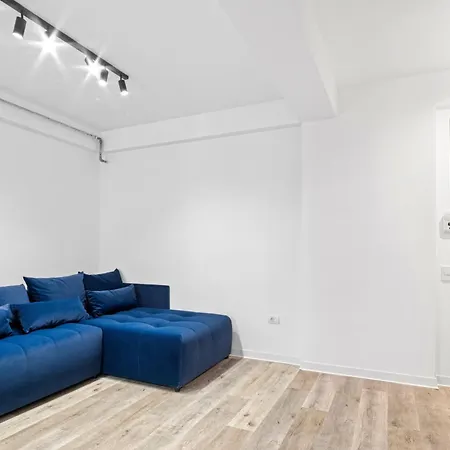 Den Apartament By Van